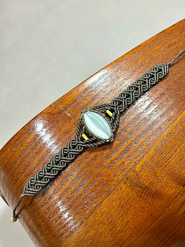 دستبند میکرو مکرمه سنگ سلنایت ( چشم گربه)